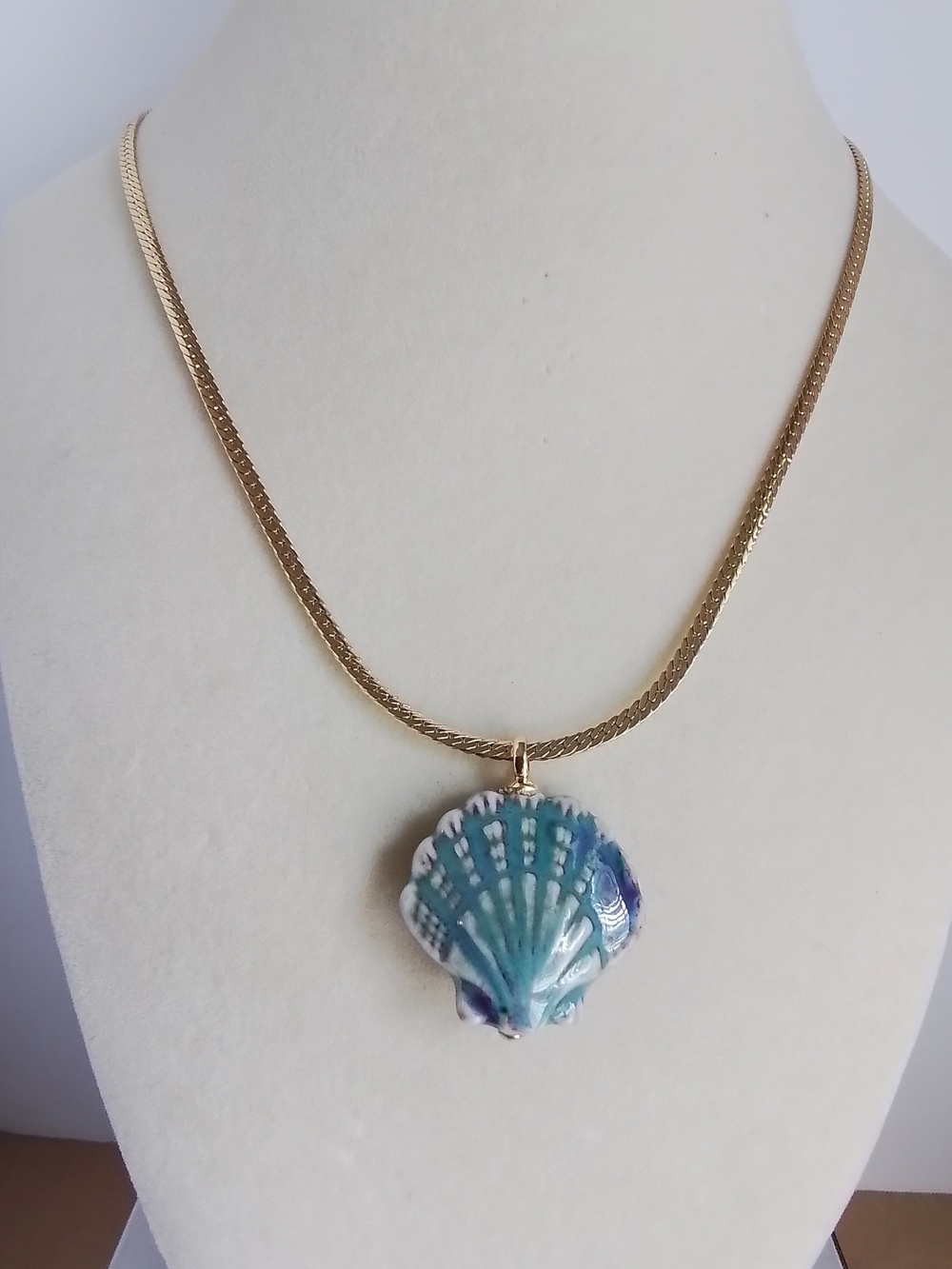 Gold Chain Necklace with Blue-Green Ceramic Shell Pendant